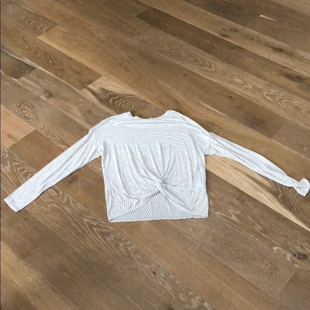 Lush twisted long sleeve T-shirt